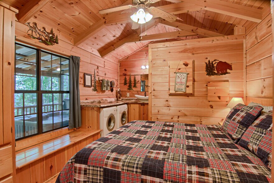 More Photos Of 5830 NC 209 Hwy, Hot Springs Specialty For Sale