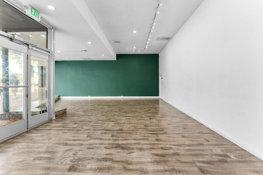 More Photos Of 5142 Lankershim Blvd, North Hollywood Storefront For Sale