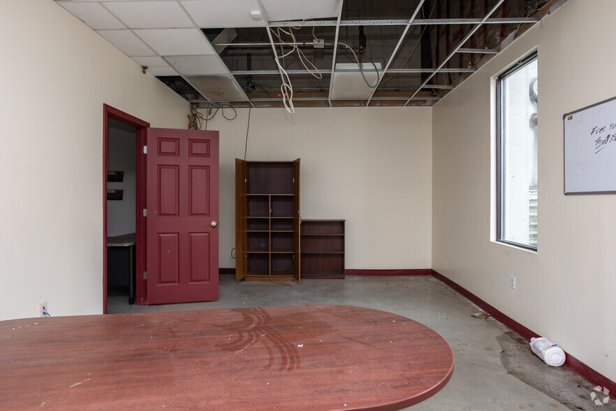 More Photos Of 102 N Midway Rd, Cordele Refrigeration Cold Storage For Sale