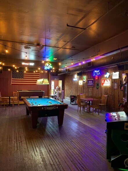 More Photos Of 134 Davidson Ave, Woodland Storefront Retail Residential For Sale