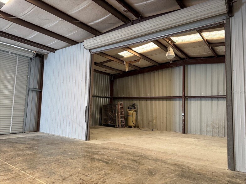 More Photos Of 419 SE 6th St, Williston Warehouse For Lease