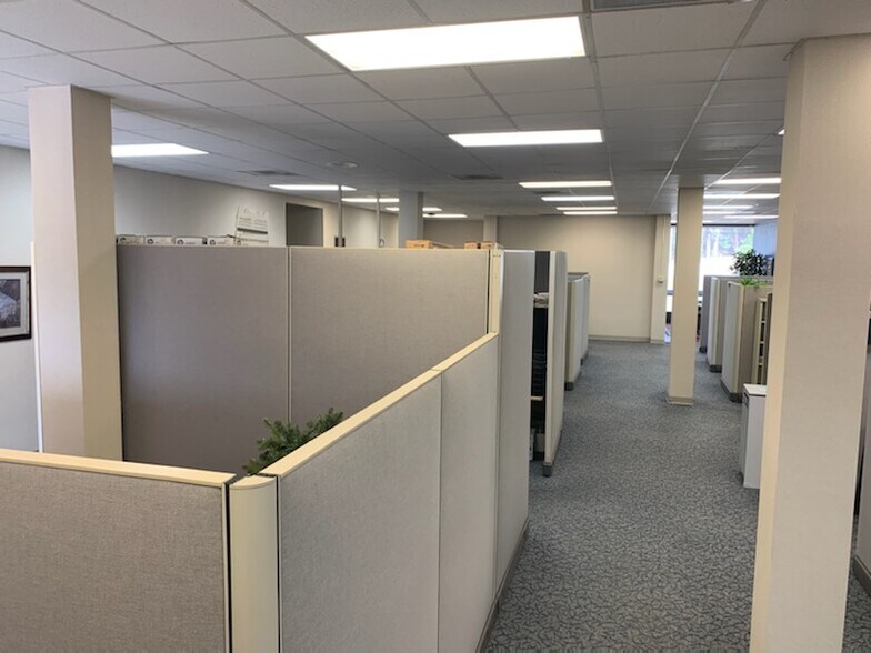 More Photos Of 1330 N Park St, Carrollton Medical For Sale