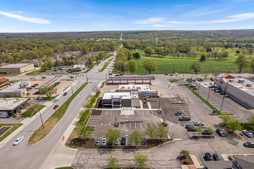 More Photos Of 651 E Red Bridge Rd, Kansas City Office For Sale