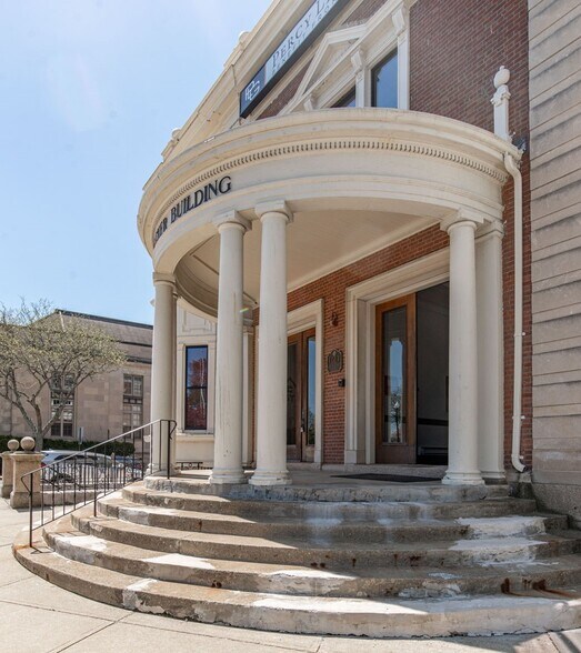 More Photos Of 4 Court St, Taunton Medical For Lease