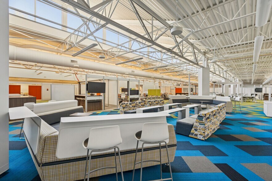 More Photos Of 2387 Clements Ferry Rd, Charleston Office For Lease