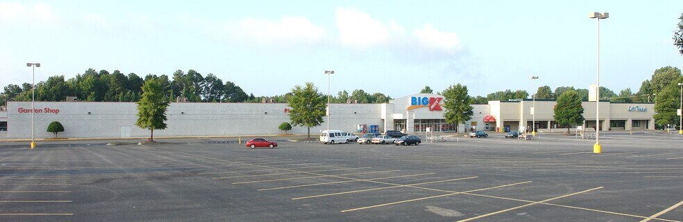 More Photos Of 2209-2235 W DeKalb St, Camden Unknown For Lease