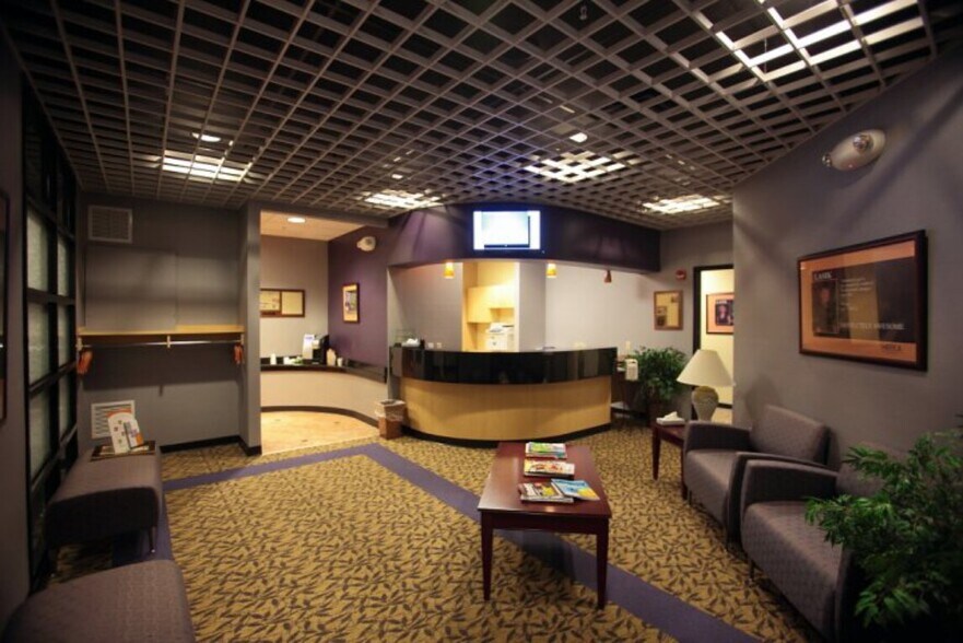 More Photos Of 250 Fame Ave, Hanover Medical For Sale