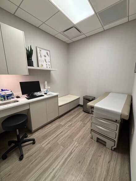 More Photos Of 740 Park Ave, New York Apartments For Lease