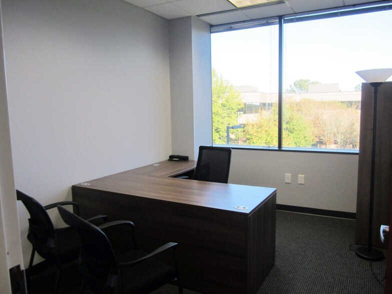 More Photos Of 11640 Northpark Dr, Wake Forest Medical For Lease
