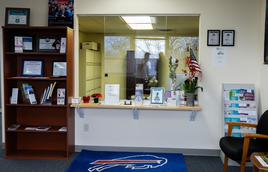 More Photos Of 731 James St, Syracuse Office Residential For Lease