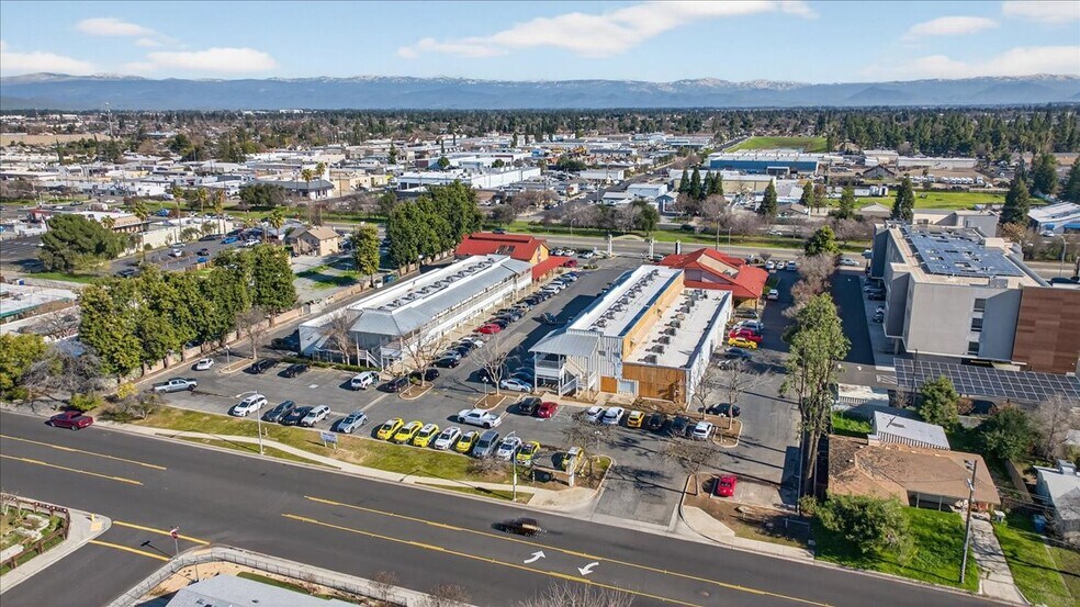 More Photos Of 1458-1468 Clovis Ave, Clovis Unknown For Lease