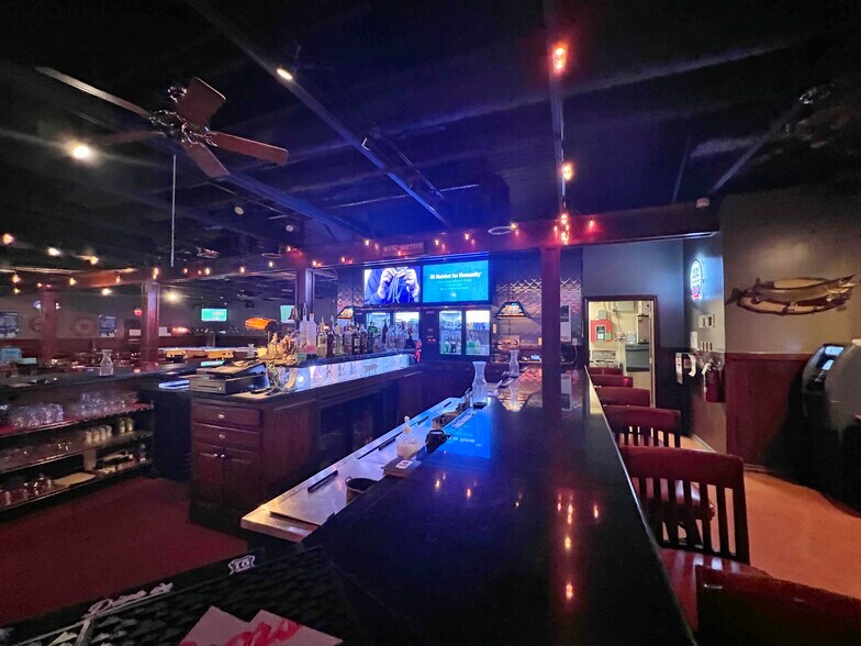 More Photos Of 8301 Glade Ave, Oklahoma City Restaurant For Lease