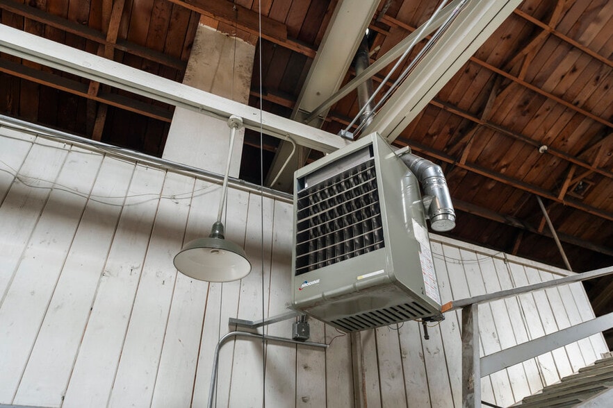 More Photos Of 1110 Colusa St, Vallejo Auto Repair For Sale