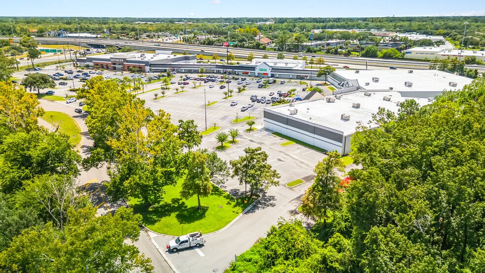 More Photos Of 6000 Lake Gray Blvd, Jacksonville Storefront For Lease