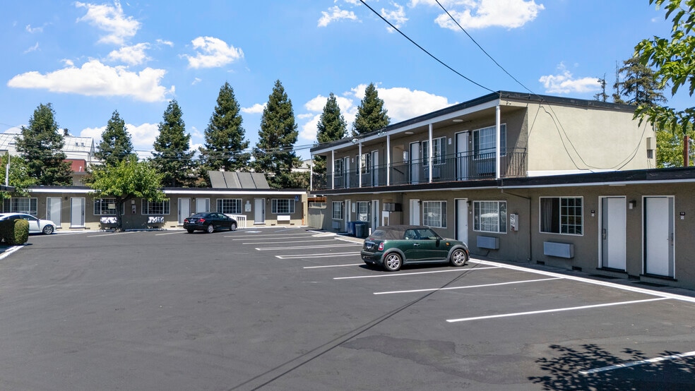 More Photos Of 1736 Santa Rosa Ave, Santa Rosa Hotel For Sale