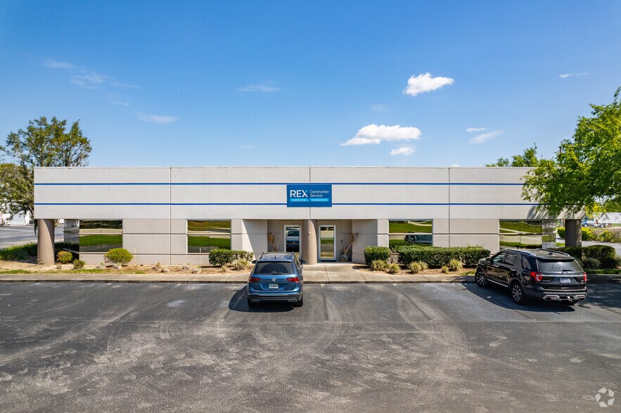 More Photos Of 85 SW 52nd Ave, Ocala Office For Lease