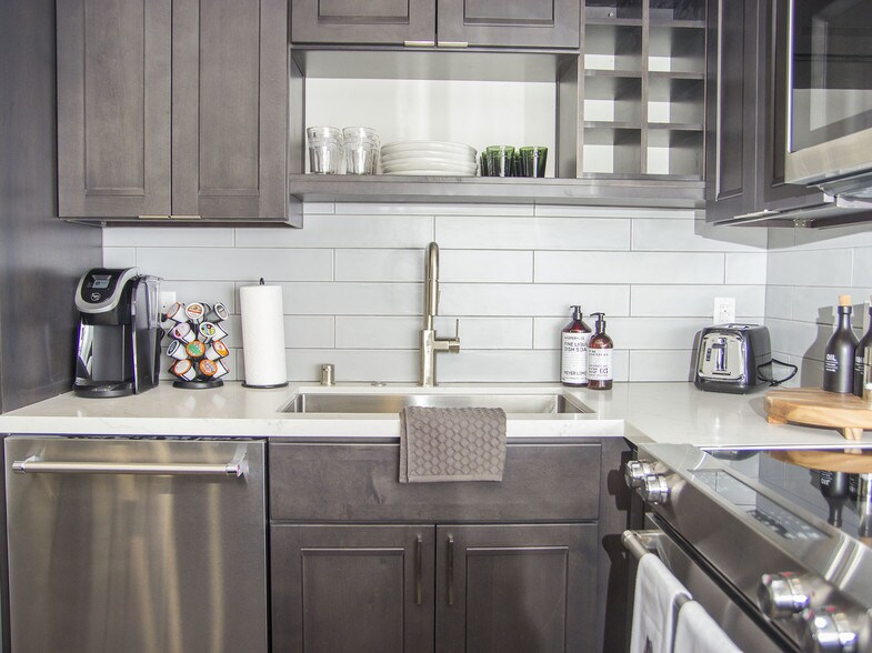 More Photos Of 2121 Newcastle Ave, Cardiff By The Sea Apartments For Lease