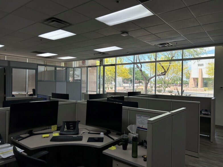 More Photos Of 9025 S Kyrene Rd, Tempe Unknown For Lease