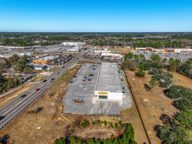 More Photos Of 3179 Mallett Rd, D'Iberville Storefront For Sale