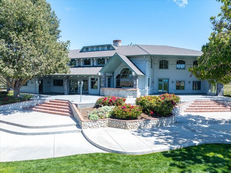 More Photos Of 8283 Cross Canyons Rd, San Miguel Winery Vineyard For Sale