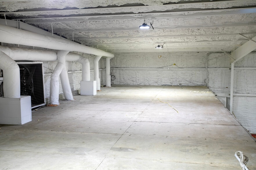 More Photos Of 15503 TX-110, Whitehouse Warehouse For Lease