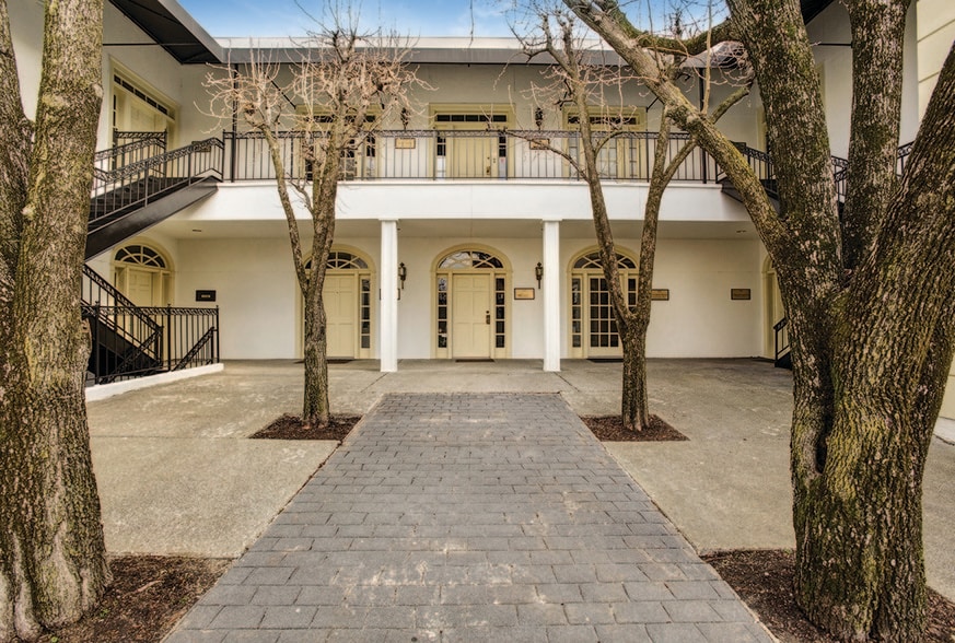 More Photos Of 1114 17th Ave S, Nashville Office For Lease