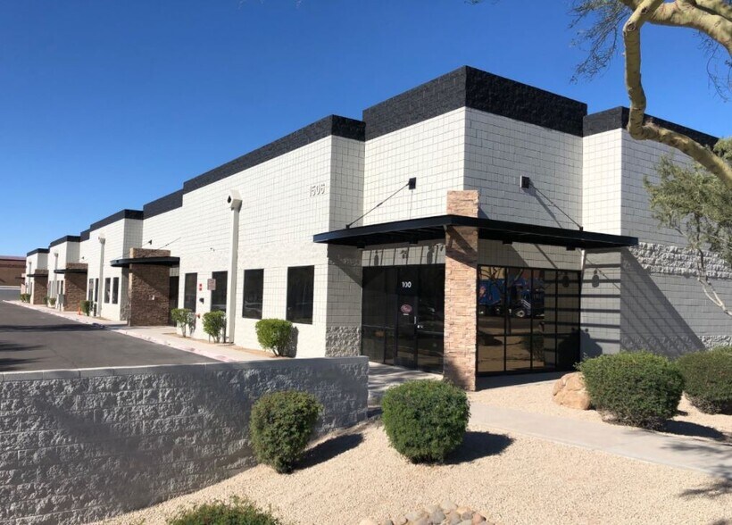 Primary Photo Of 1506 W Whispering Wind Dr, Phoenix Warehouse For Lease