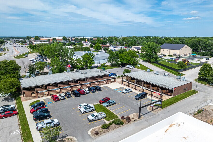 Primary Photo Of 816-818 NW Park Ln, Lee's Summit Office For Lease