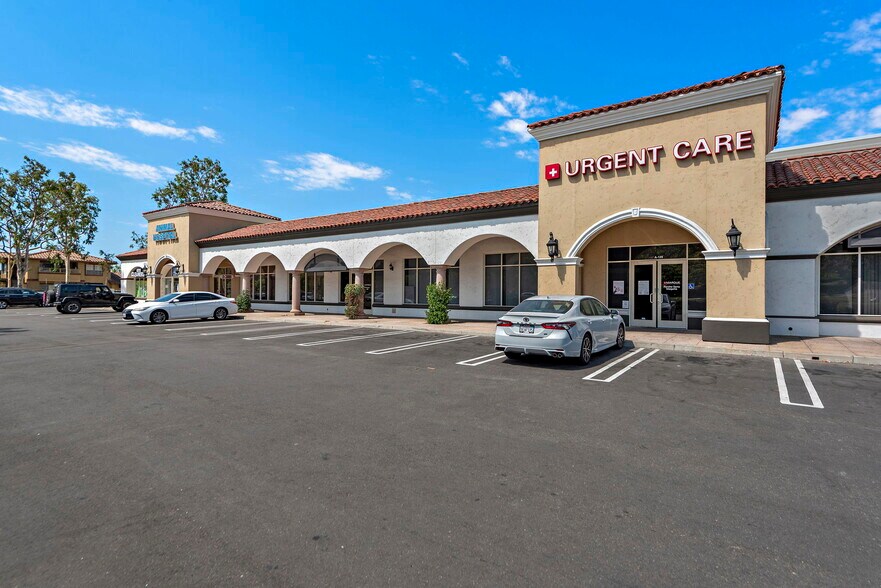 More Photos Of 22361-22451 Antonio Pky, Rancho Santa Margarita Unknown For Lease