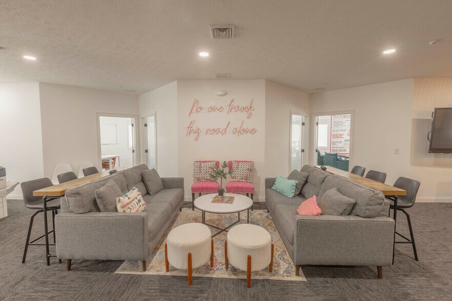 More Photos Of 350 Huls Dr, Englewood Office For Sale