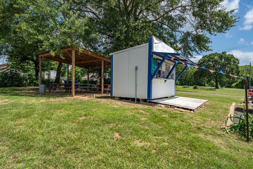 More Photos Of 122 N Green St, Hawkins Land For Sale