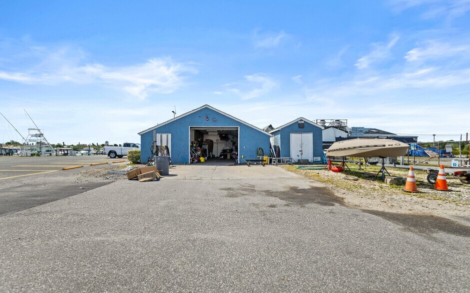 More Photos Of 215 Atlantic Ave, East Moriches Marina For Sale