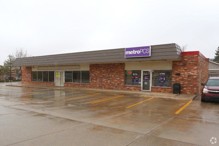 More Photos Of 6015-6017 NW 63rd St, Oklahoma City Freestanding For Lease