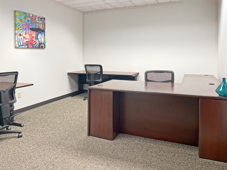 More Photos Of 6666 S Sheridan Rd, Tulsa Coworking Space