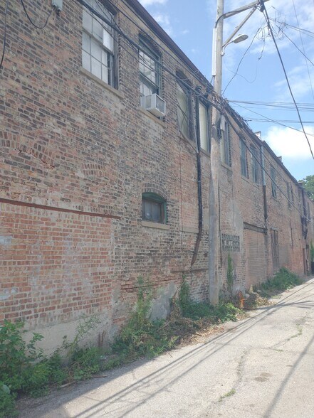 More Photos Of 2251 Troy St, Chicago Land For Sale