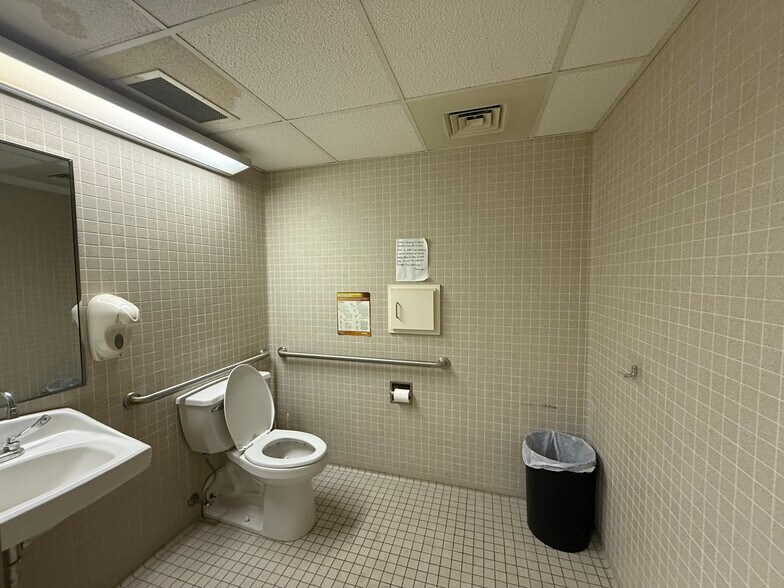 More Photos Of 1704 S Custer Rd, Monroe Medical For Sale