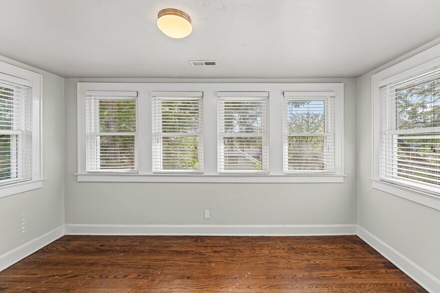 More Photos Of 347 Lawn Ave, Kansas City Apartments For Sale