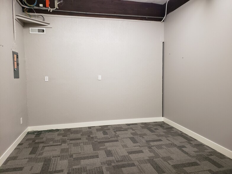 More Photos Of 21505 SE Renton Maple Valley Rd, Maple Valley Storefront Retail Office For Sale