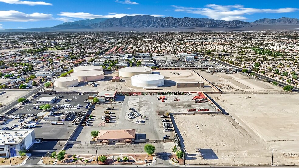 More Photos Of 2222 W Cheyenne Ave, North Las Vegas Freestanding For Lease