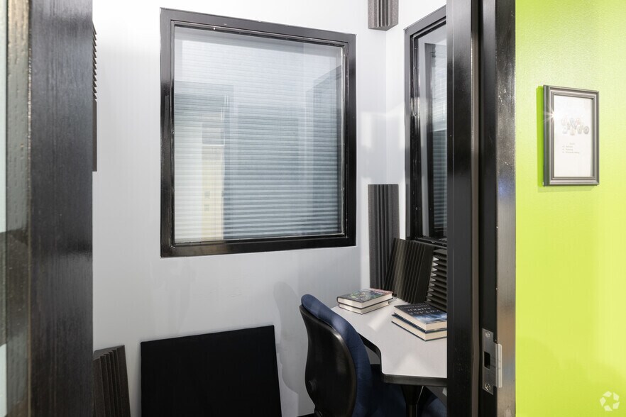 More Photos Of 350 Terry St, Longmont Research And Development For Lease