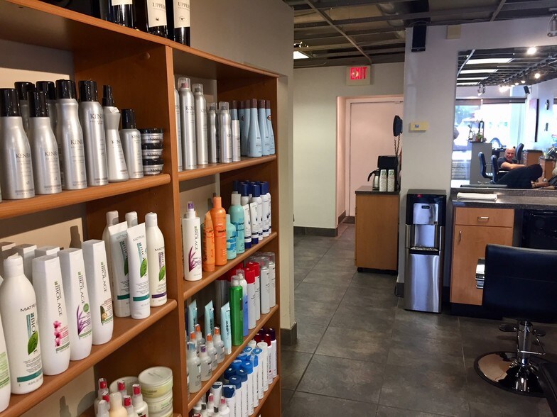 More Photos Of 3020 N Federal Hwy, Fort Lauderdale Storefront For Lease