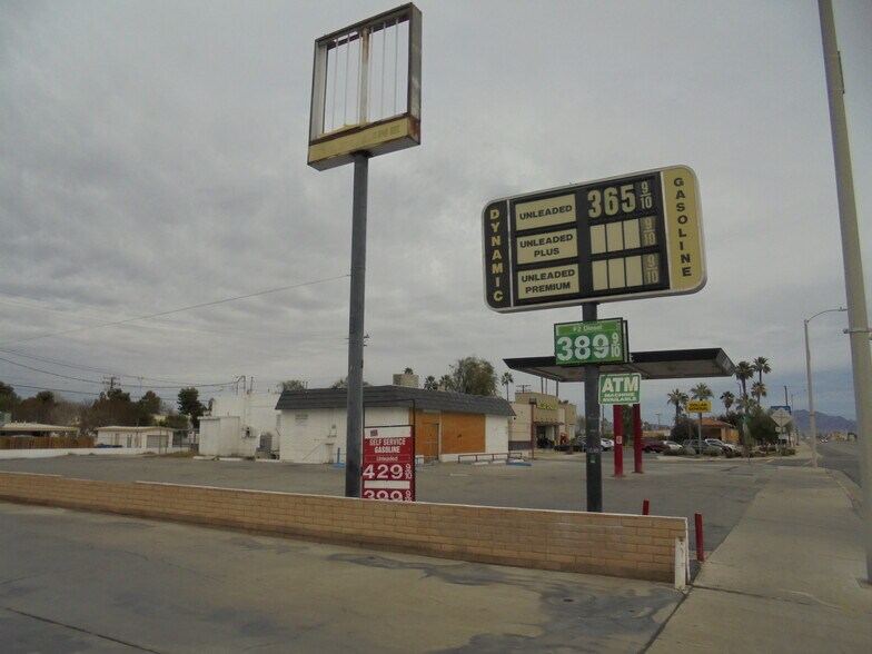 More Photos Of 945 E Hobsonway, Blythe Auto Dealership For Sale