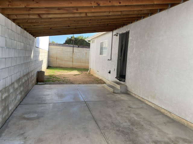 More Photos Of 8545-49 Winter Gardens Blvd, Lakeside Apartments For Sale