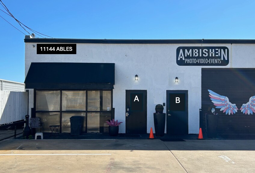 More Photos Of 2529 Merrell Rd, Dallas Light Distribution For Lease