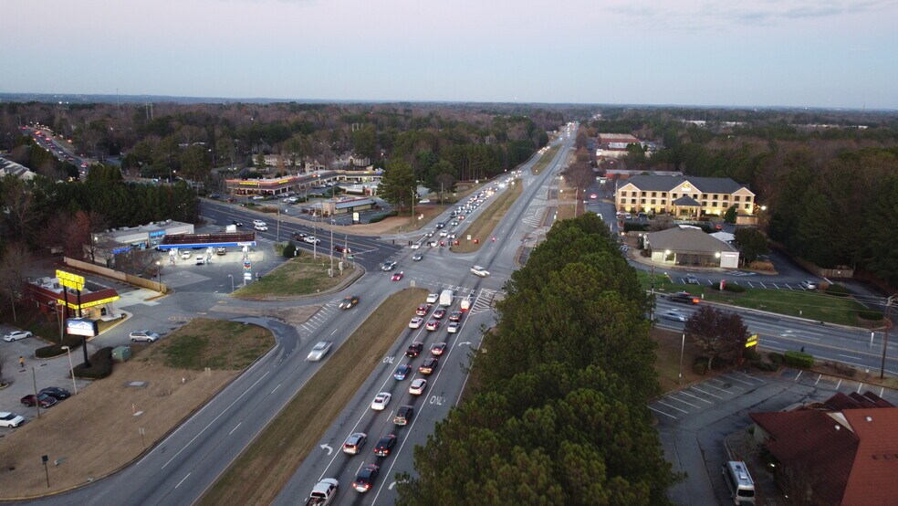 More Photos Of 5380 Peachtree Industrial Blvd, Norcross Storefront Retail Office For Lease