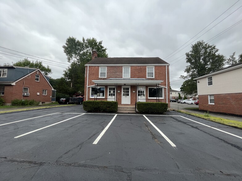 Primary Photo Of 266 Hebron Ave, Glastonbury Storefront Retail Office For Lease