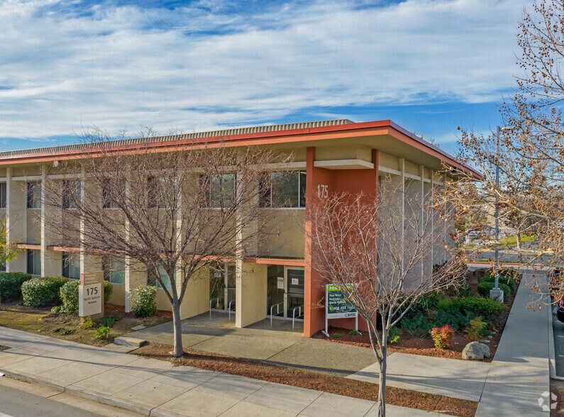 More Photos Of 175 N Jackson Ave, San Jose Office For Sale