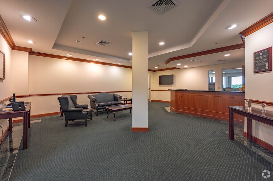 More Photos Of 99 Hawley Ln, Stratford Medical For Lease