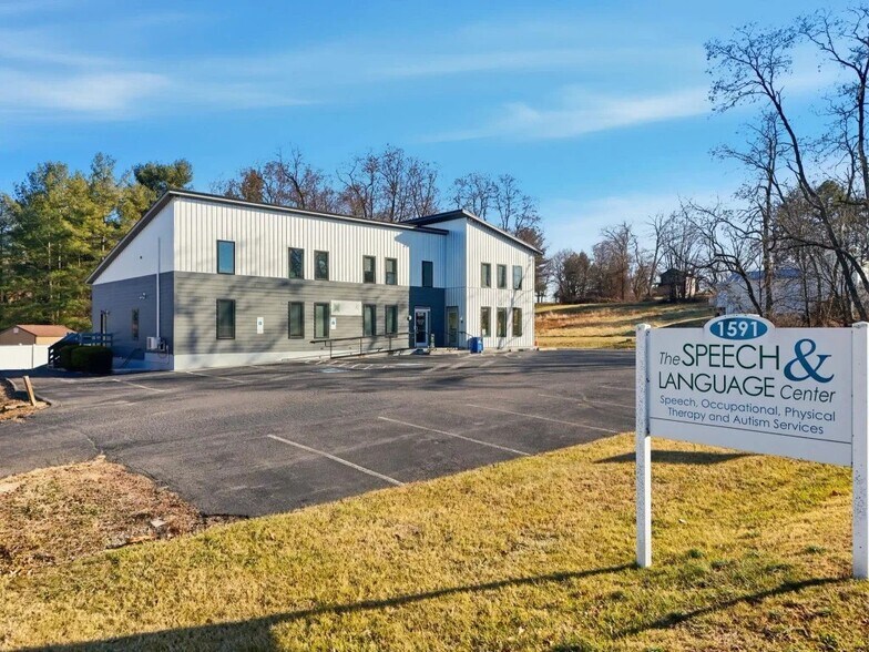 Primary Photo Of 1591 Port Republic Rd, Harrisonburg Office For Lease