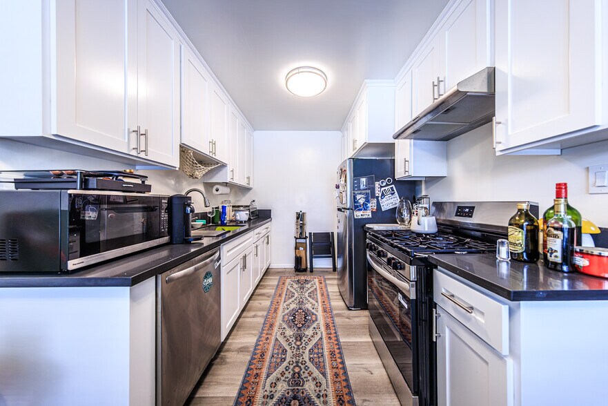 More Photos Of 650 W Wilson Ave, Glendale Apartments For Sale